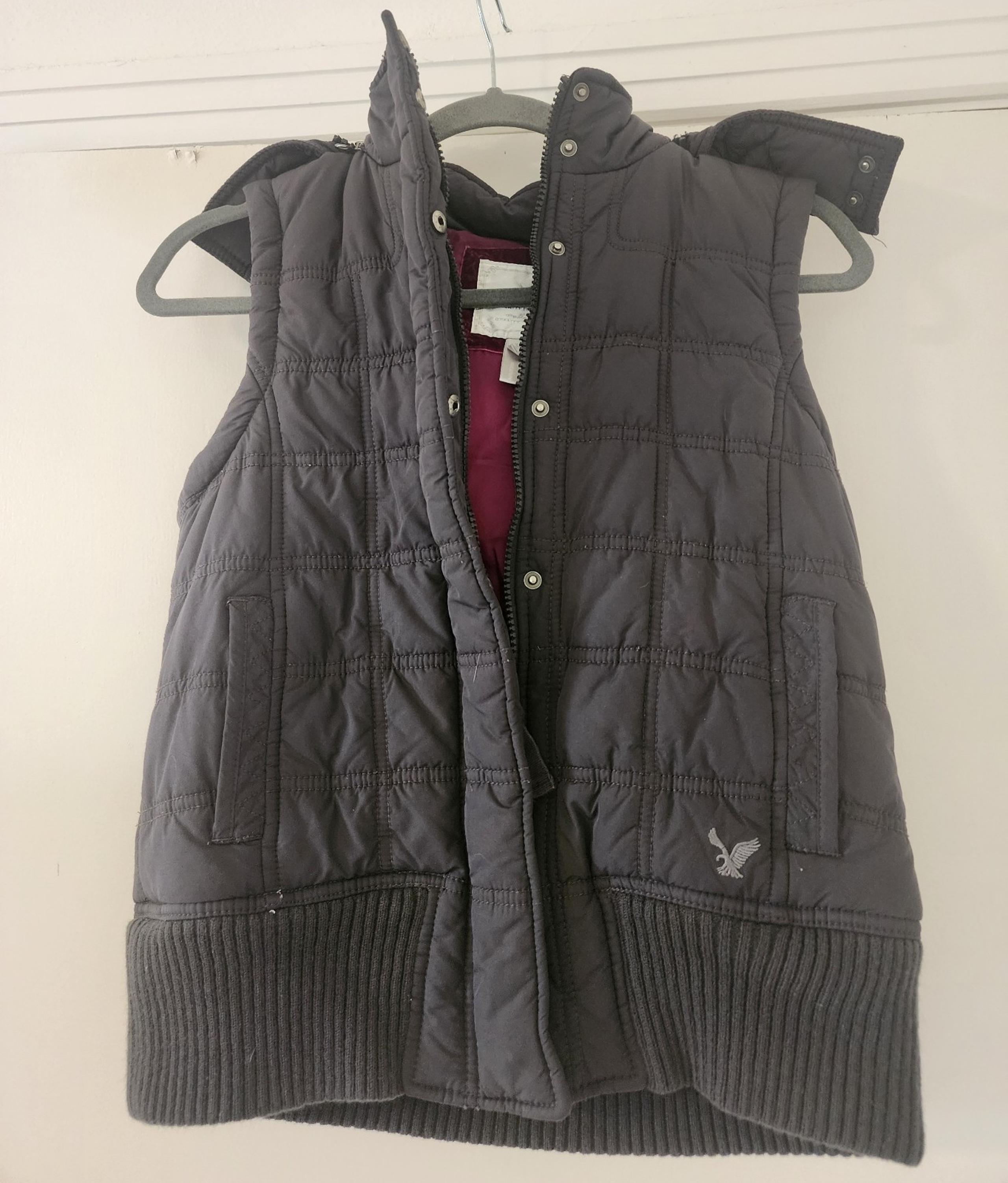 American Eagle Puffer Jacket Vest Womens Medium Gray Purple Lined Full Zip