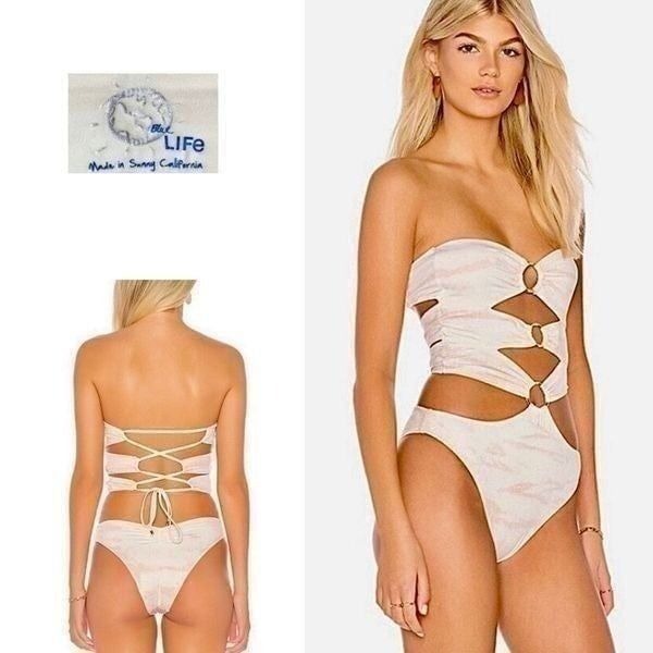 New. BLUE LIFE cut out one piece. Small