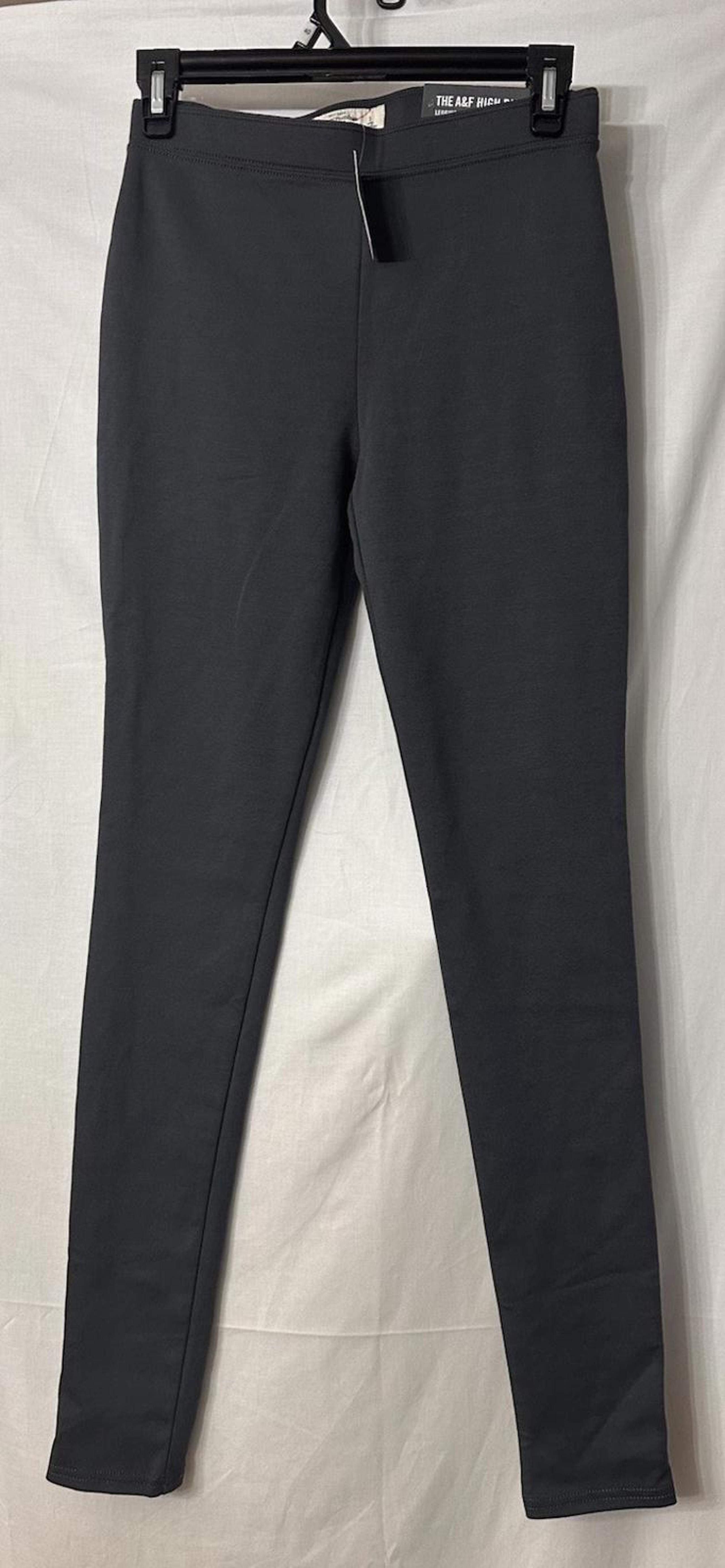 NWT A & F Abercrombie Fitch SWomens Gray High Rise Leggings Size Small