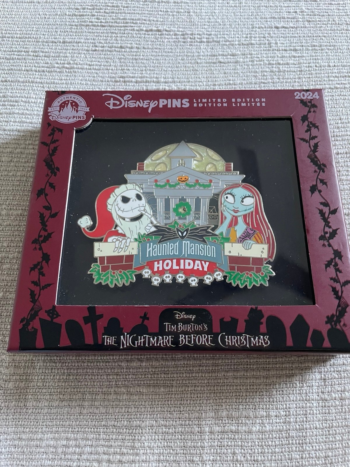 Disneyland exclusive the nightmare before Christmas mini jumbo pin