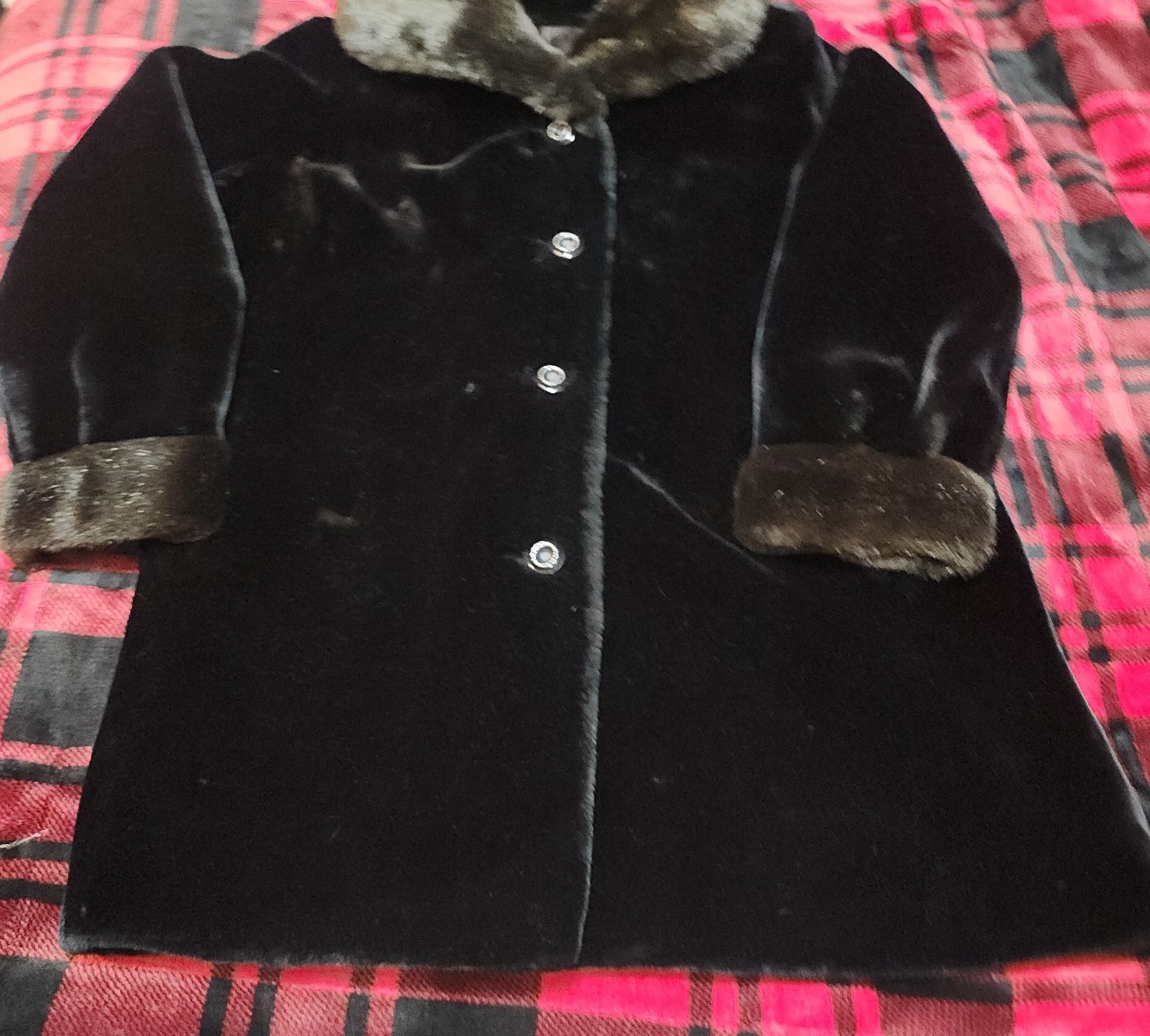 VINTAGE BORGAZIA STYLED BY DUBROWSKI & JOSEPH FAUX BLACK FUR COAT