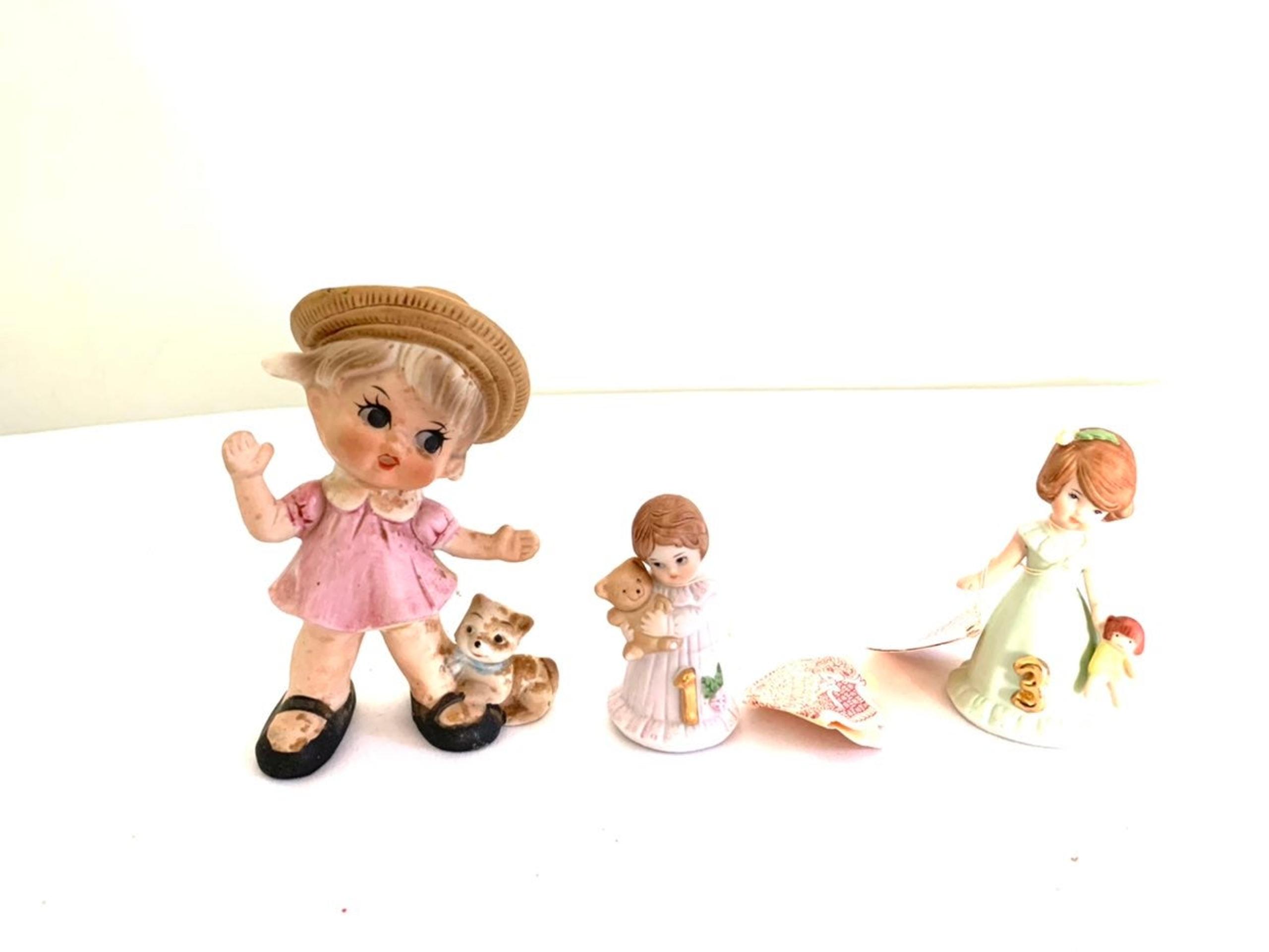 Vintage Enesco porceline figurine set of 3