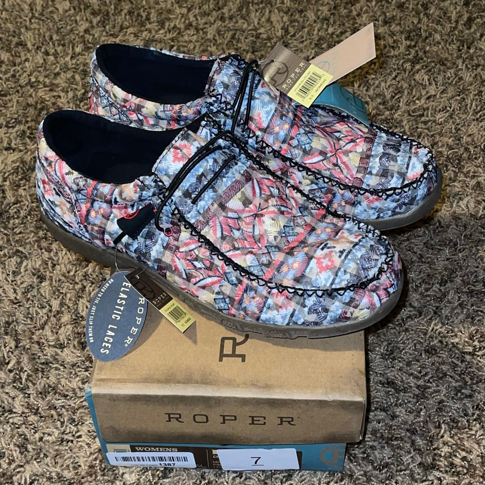 Roper Womens Pink Fabric Chillin Aztec Chukka Oxford Shoes Size 9.5 New