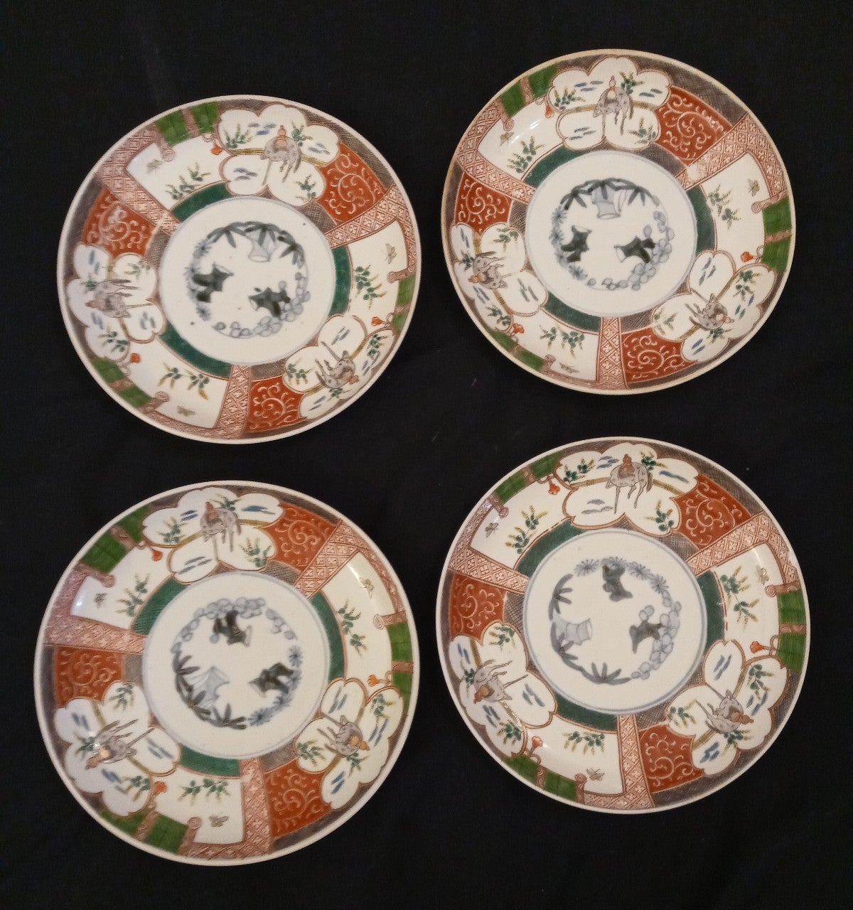 Lot of 4 ANTIQUE IMARI hand PAINTED PLATES
