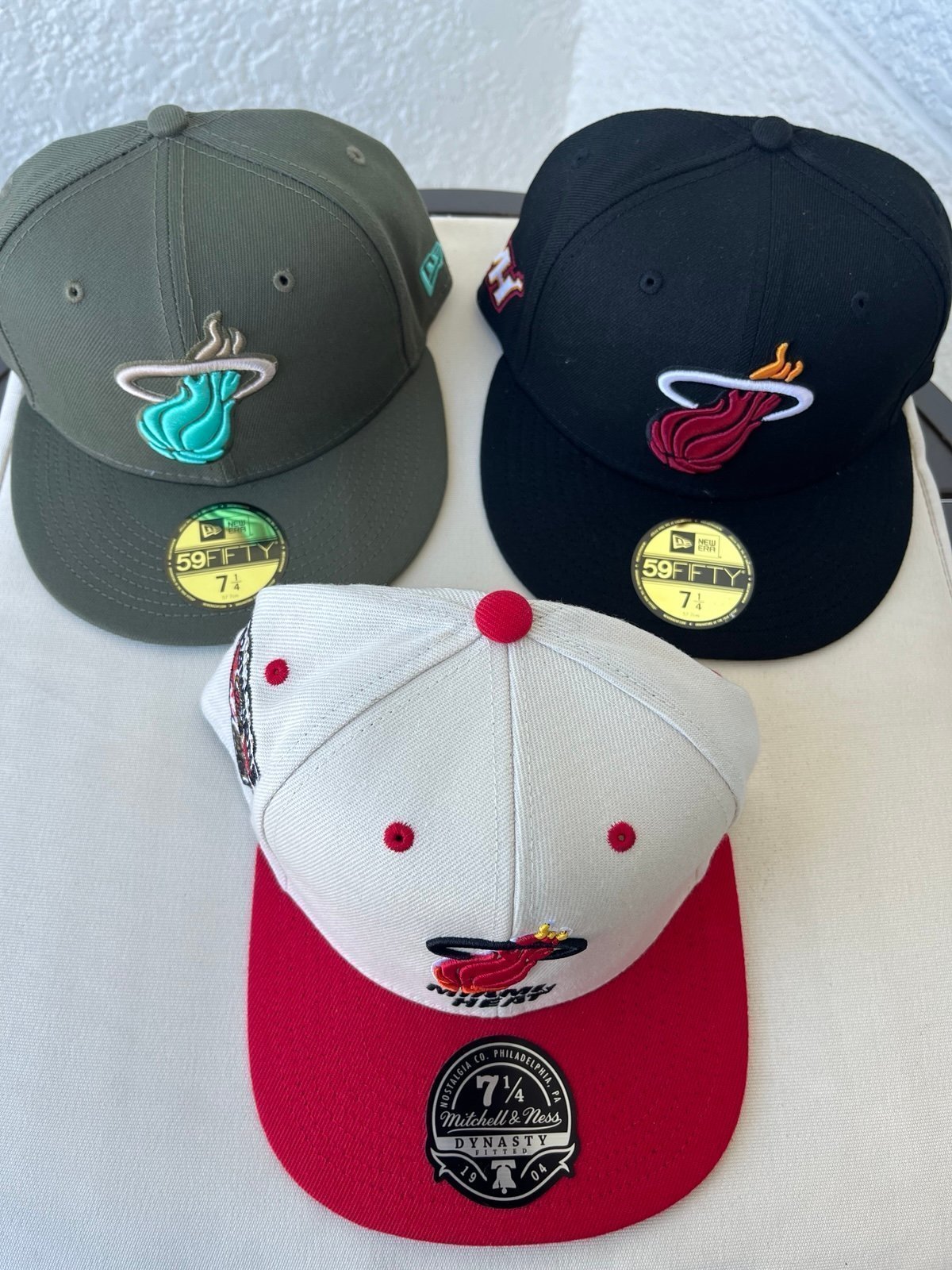 3 Miami Heat Fitted Hats – New Era & Mitchell & Ness – Size 7 1/4 – Brand New!