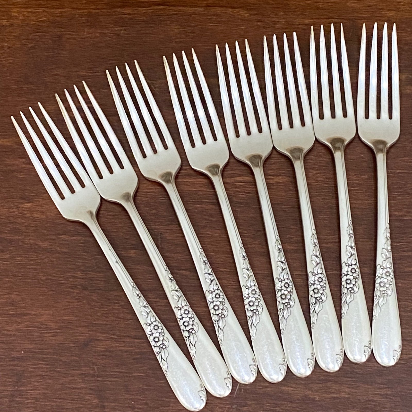 Vintage WM A Rogers Oneida Re-inforced Queen Bess Silverplated 8-pc Dinner Fork