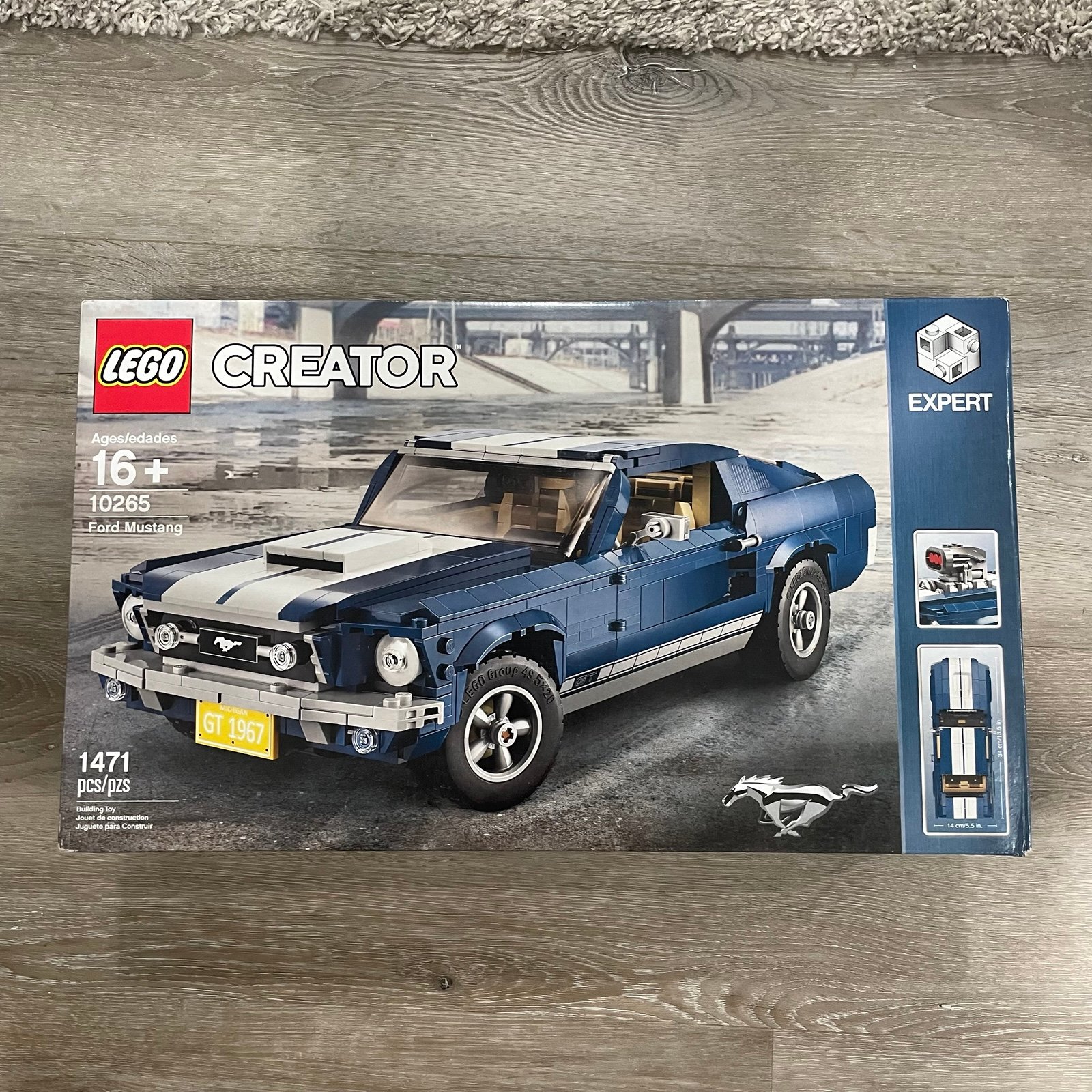 LEGO Creator Ford Mustang 10265. New in sealed box!