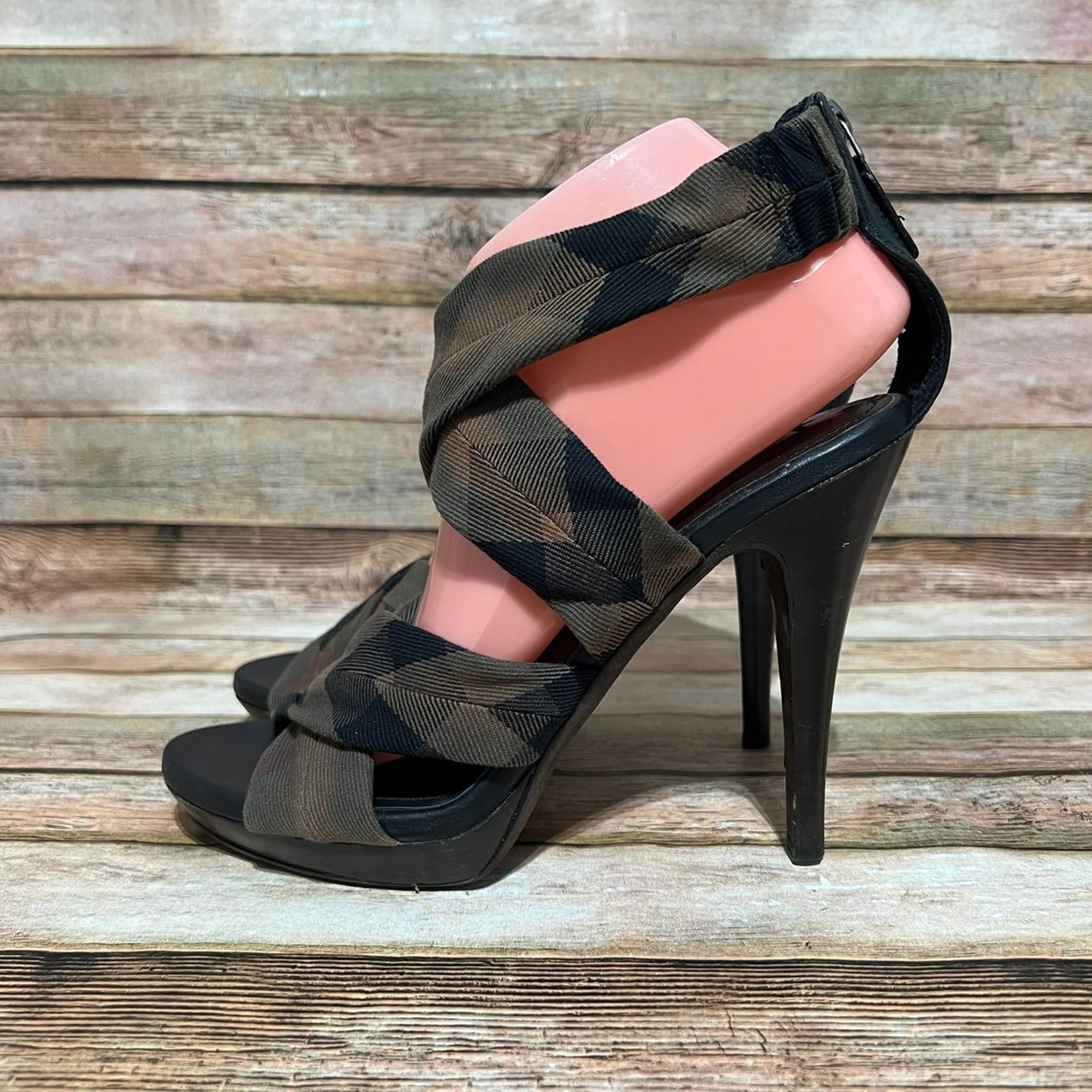 Burberry Housecheck Heels