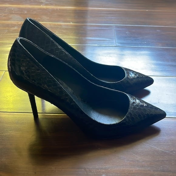 PAIGE Olivia Genuine Snakeskin Pump In Black Metallic - Size 9