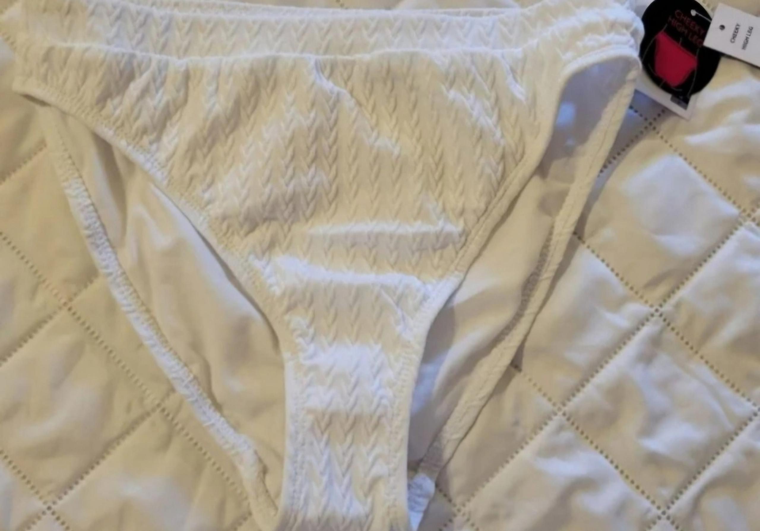 Bikini swim Bottoms white junior's Jr's size M medium 7-9 Cheeky High waist leg