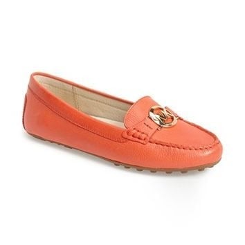Ladies leather shoes