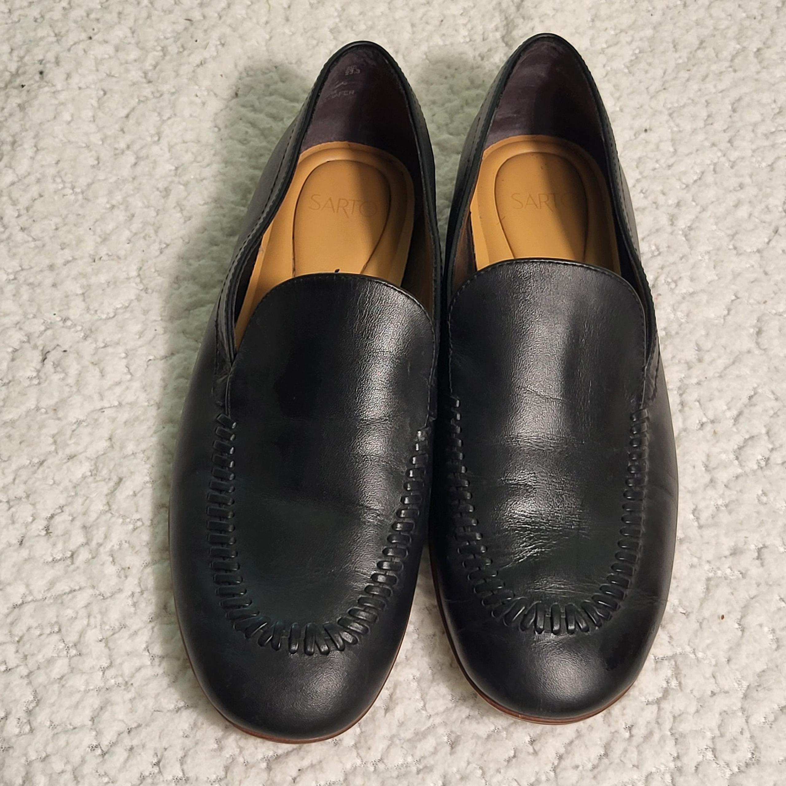 Franco Sarto  flexa gala loafer - black leathers Womens size 6.5M