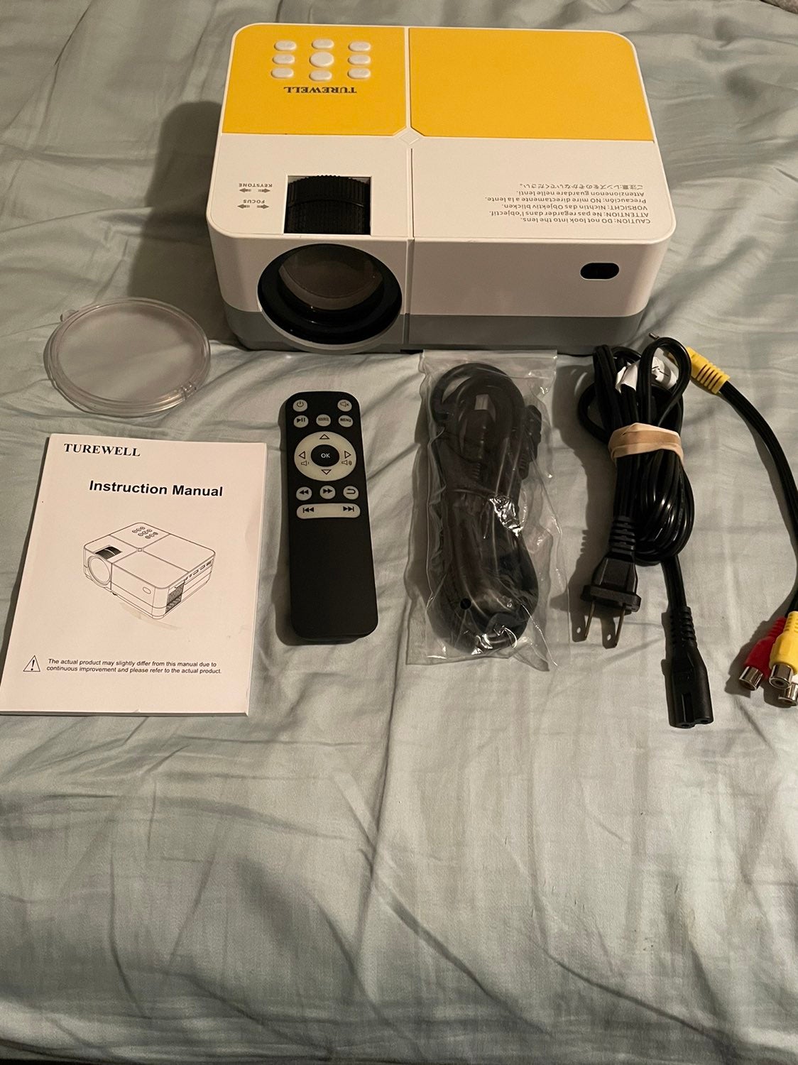 TUREWELL Mini Projector Portable Video Projector, H3 720p 40 - 180 Speaker rea
