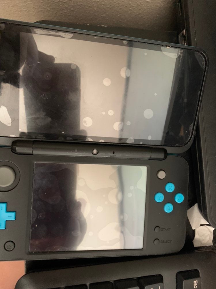 Make an offer! Nintendo new 2ds xl handheld console