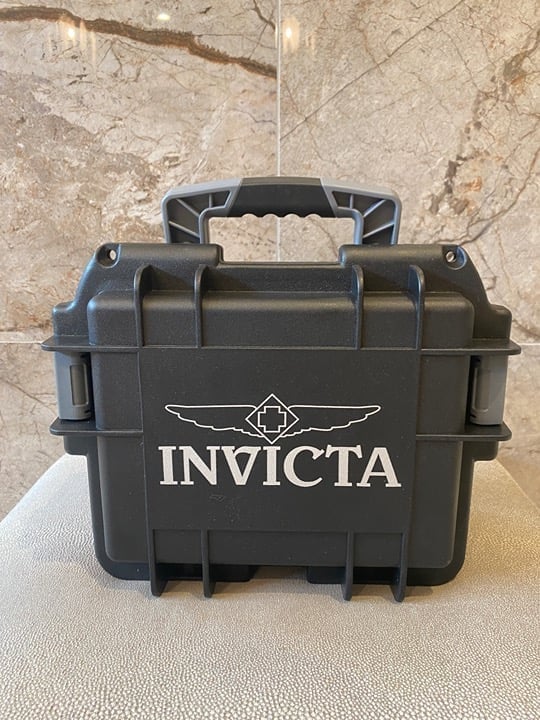 Invicta 3-Slot Dive Case - Black with Gray Handles/Closures