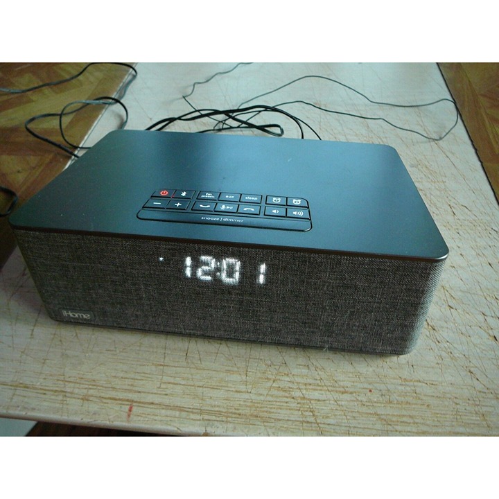 iHome iBT233V2 Bluetooth Dual Alarm FM Clock Radio