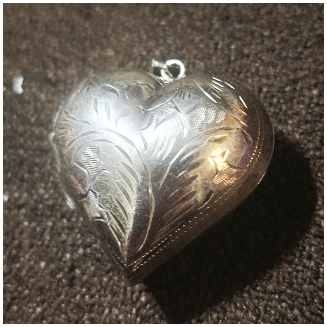VTG Sterling Silver Puffy Heart Locket Pendant Etched handcrafted 925 locket y2k