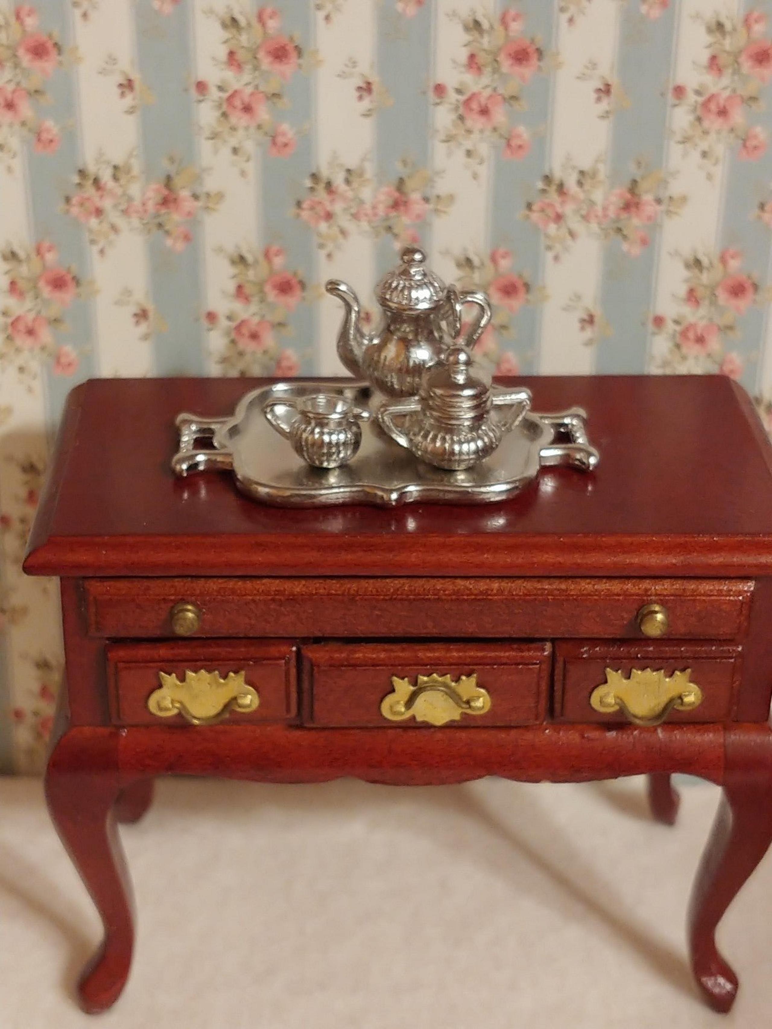 Vintage Concord Dollhouse Table with Tea Set