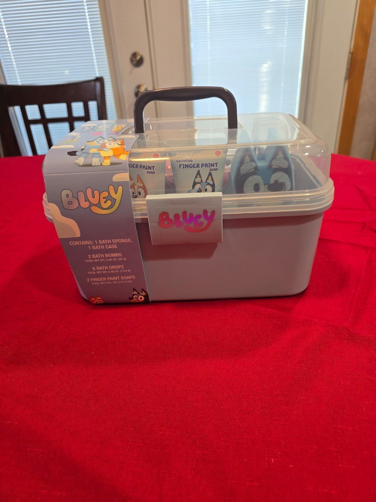 NEW & HARD TO FIND BLUEY BATH CASE SET WITH FUN STUFF INSIDE!!