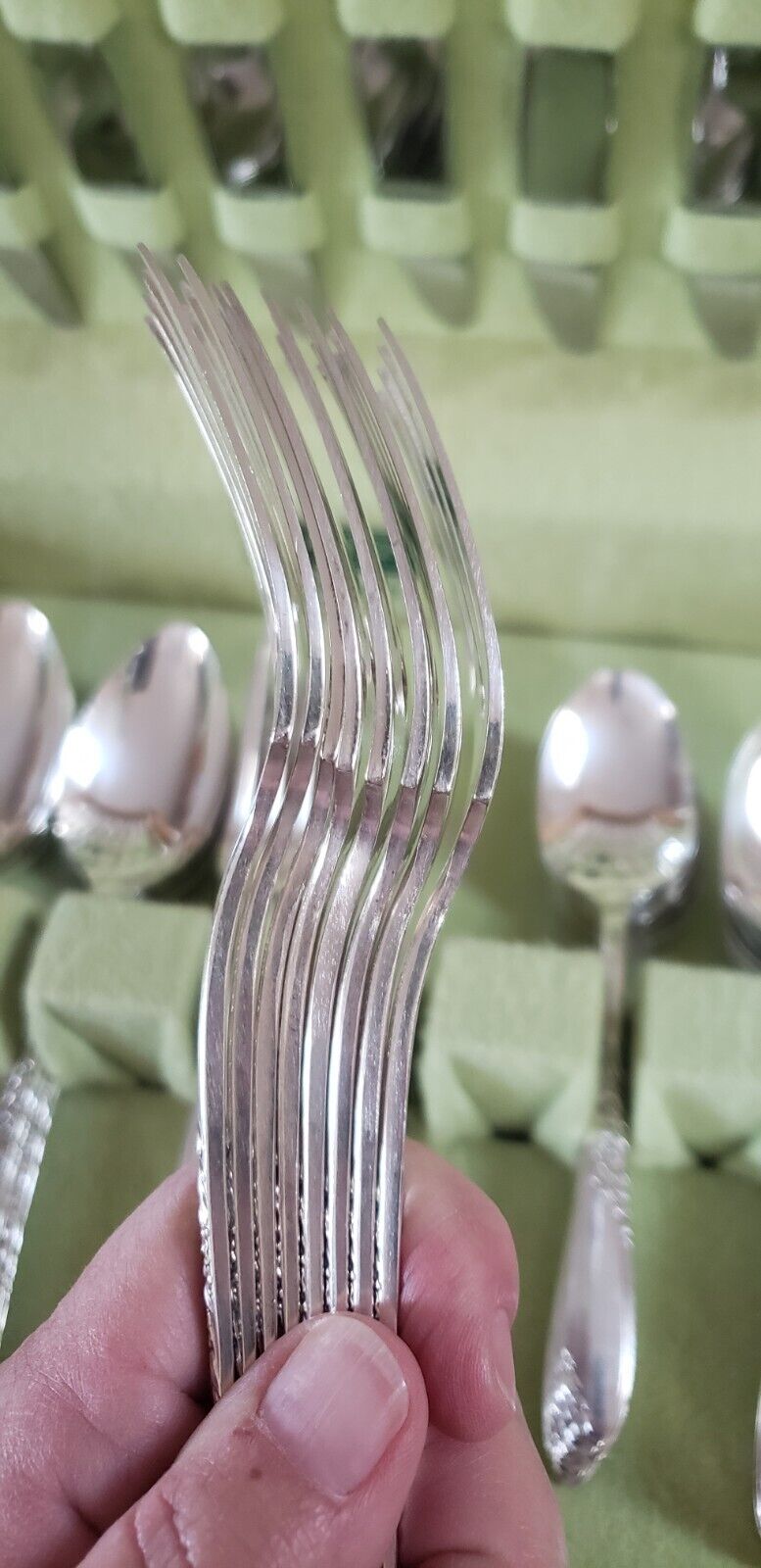 Vintage Rogers Silver Plate Country Lane Pattern Service For 8 & 5 Serv. Pieces