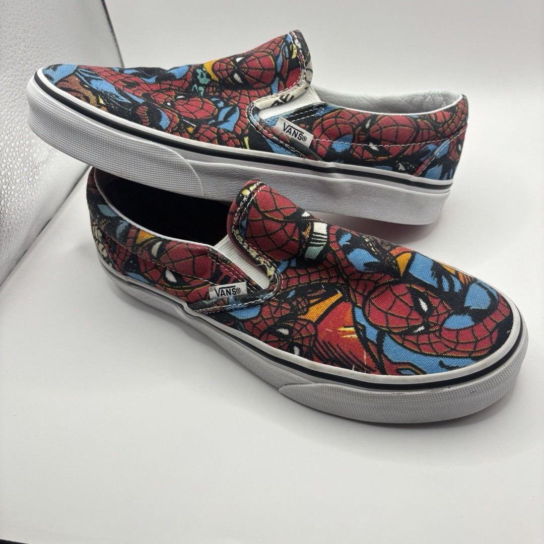 VANS Classic Slip-On Marvel Spiderman Rare - Men’s Size 5.5/ Women’s size 7