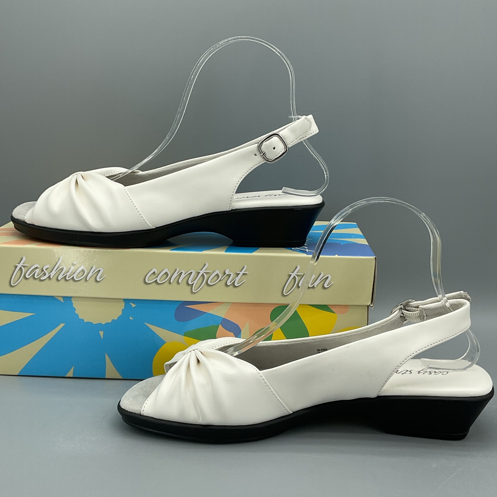 NEW Easy Street Women's Fantasia Sandals White Size