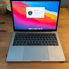 MacBook Pro 13 inch 2017