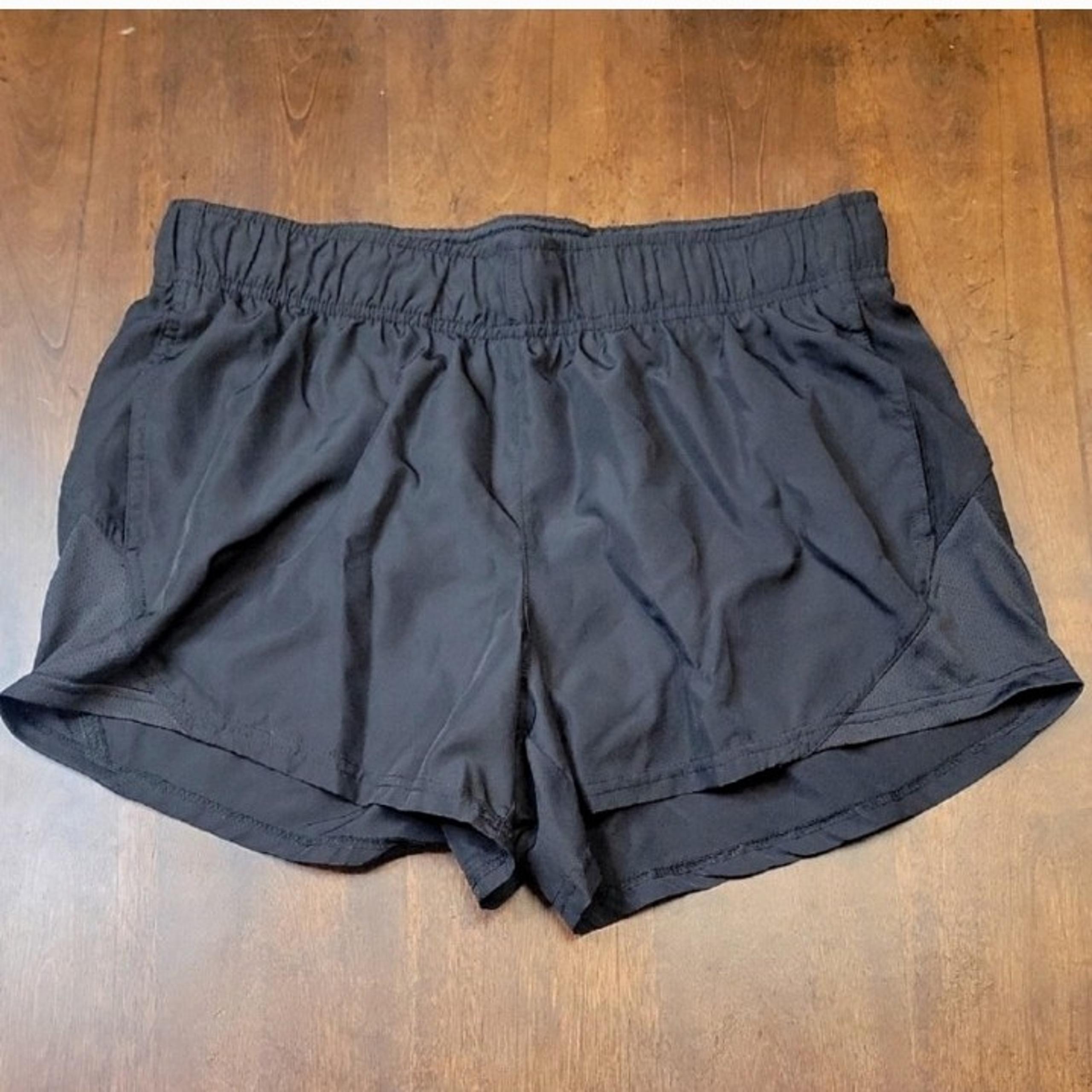 Women's Black Athletic Shorts Athletic Works Size Large (12-14)
