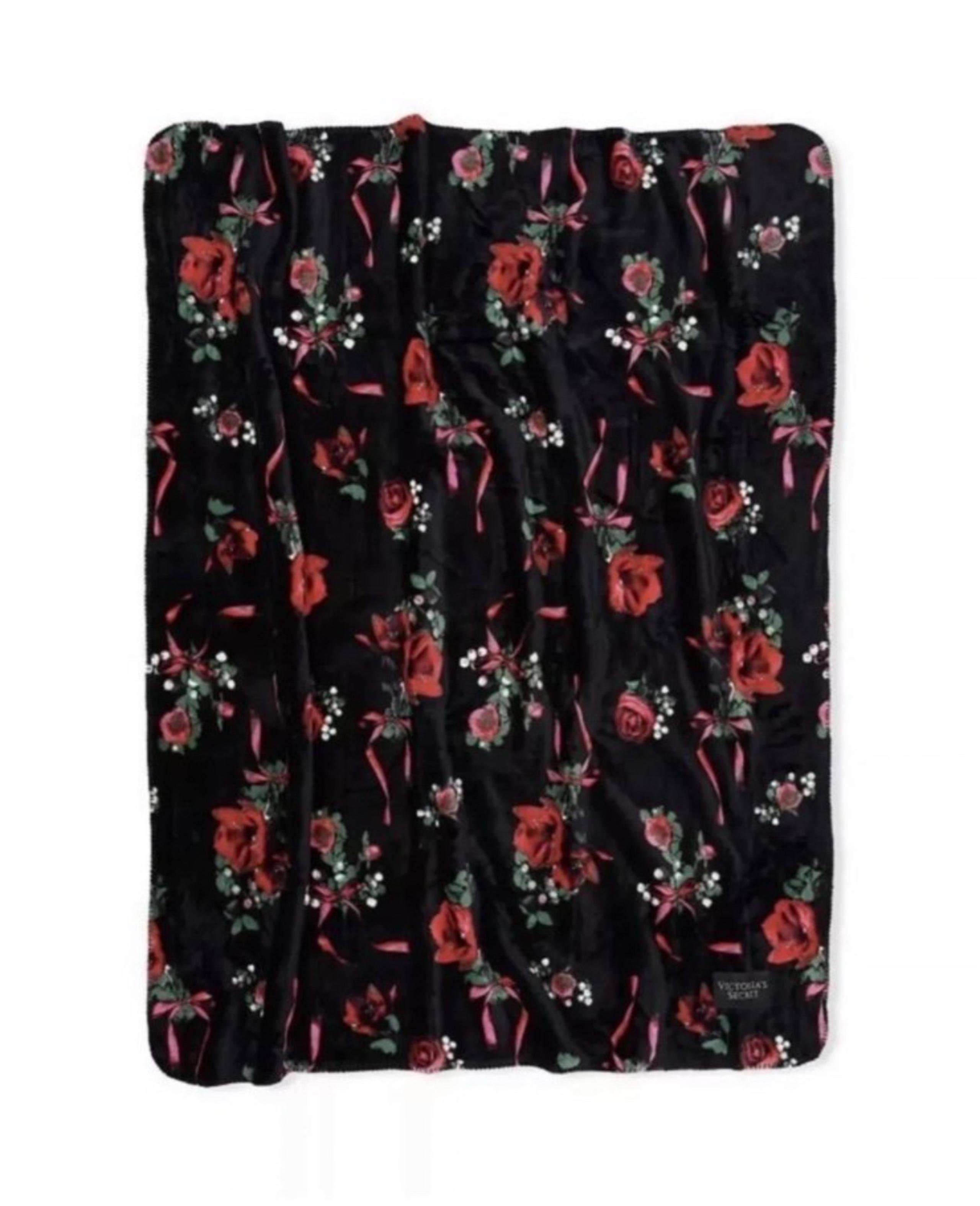 NEW Victoria’s Secret Floral SHERPHA BLANKET