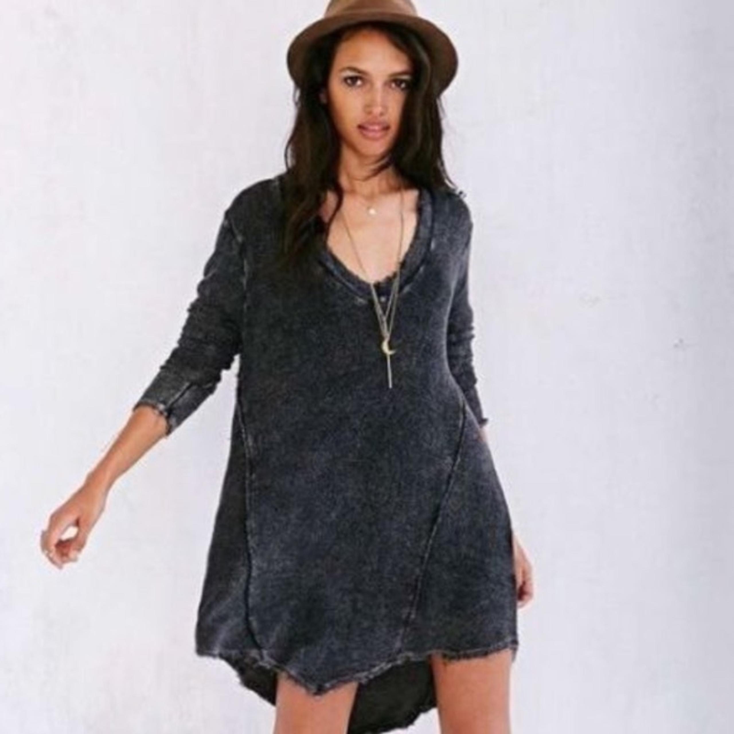 Staring at Stars Distressed Thermal Top