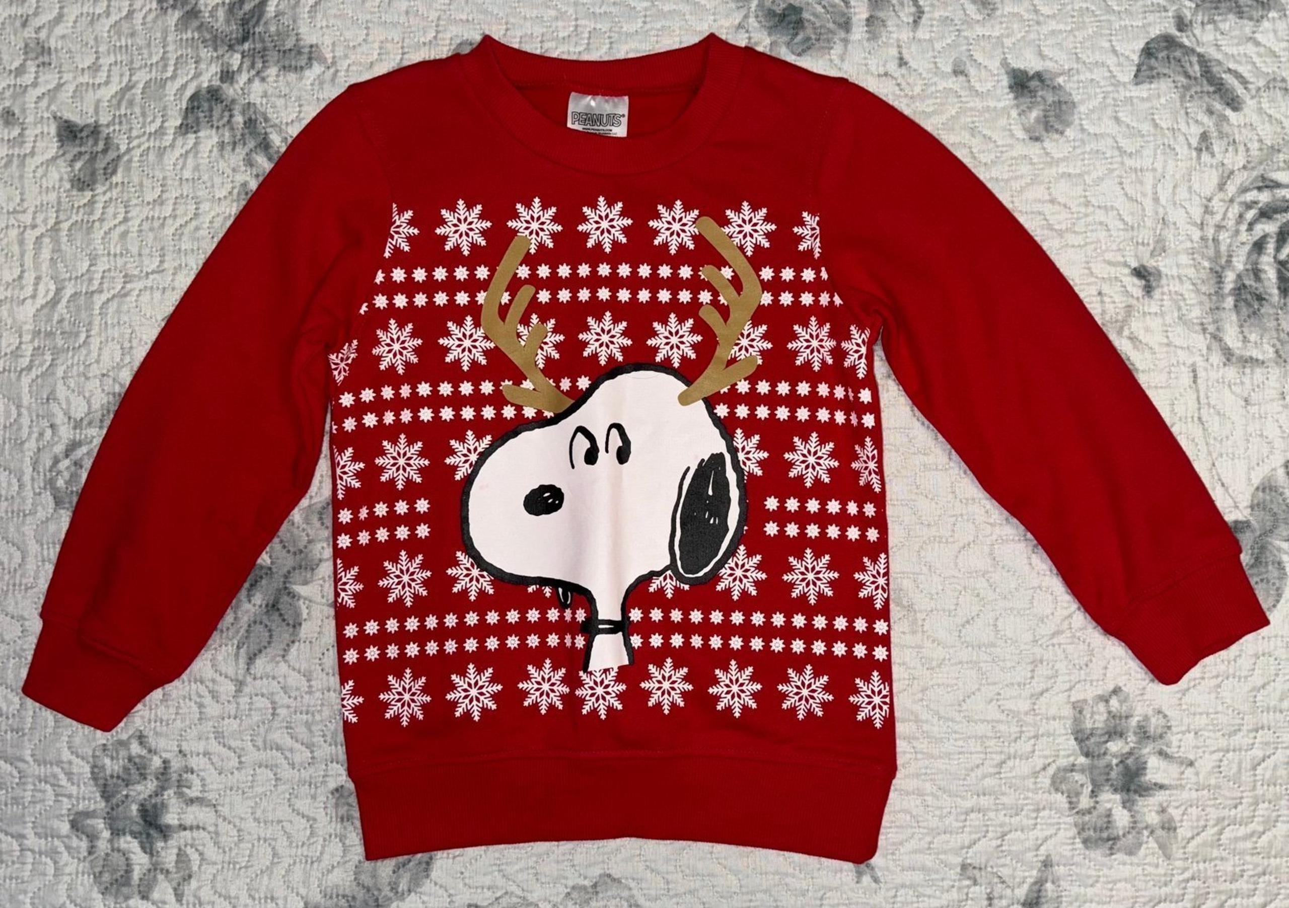 Boys Red Peanuts “Snoopy” Christmas Reindeer & Snowflakes Sweatshirt Sz/ 6