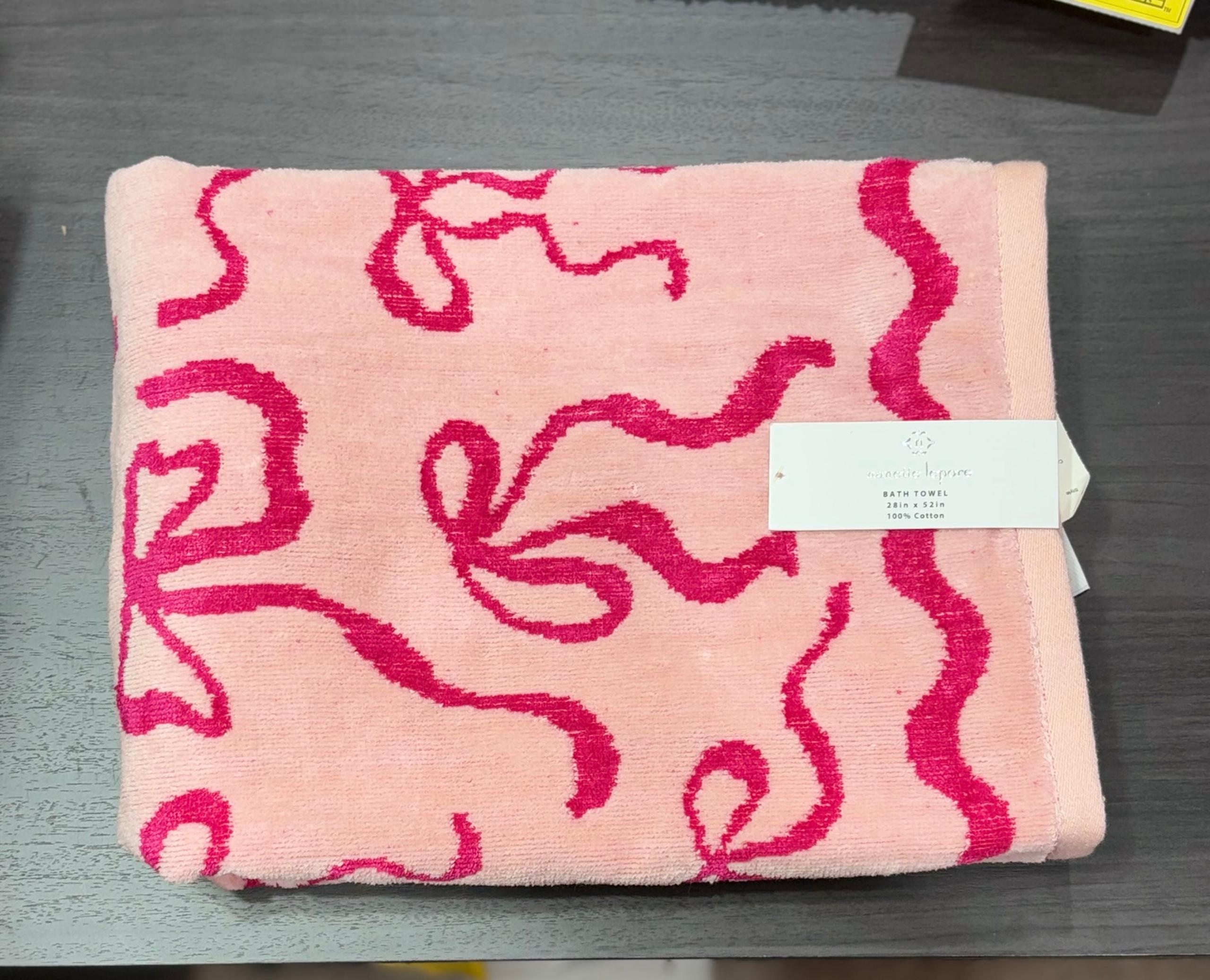 Pink Coquette Bow Reversible Towel Set by Nanette Lepore.