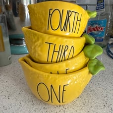 Rae Dunn lemon measuring cups