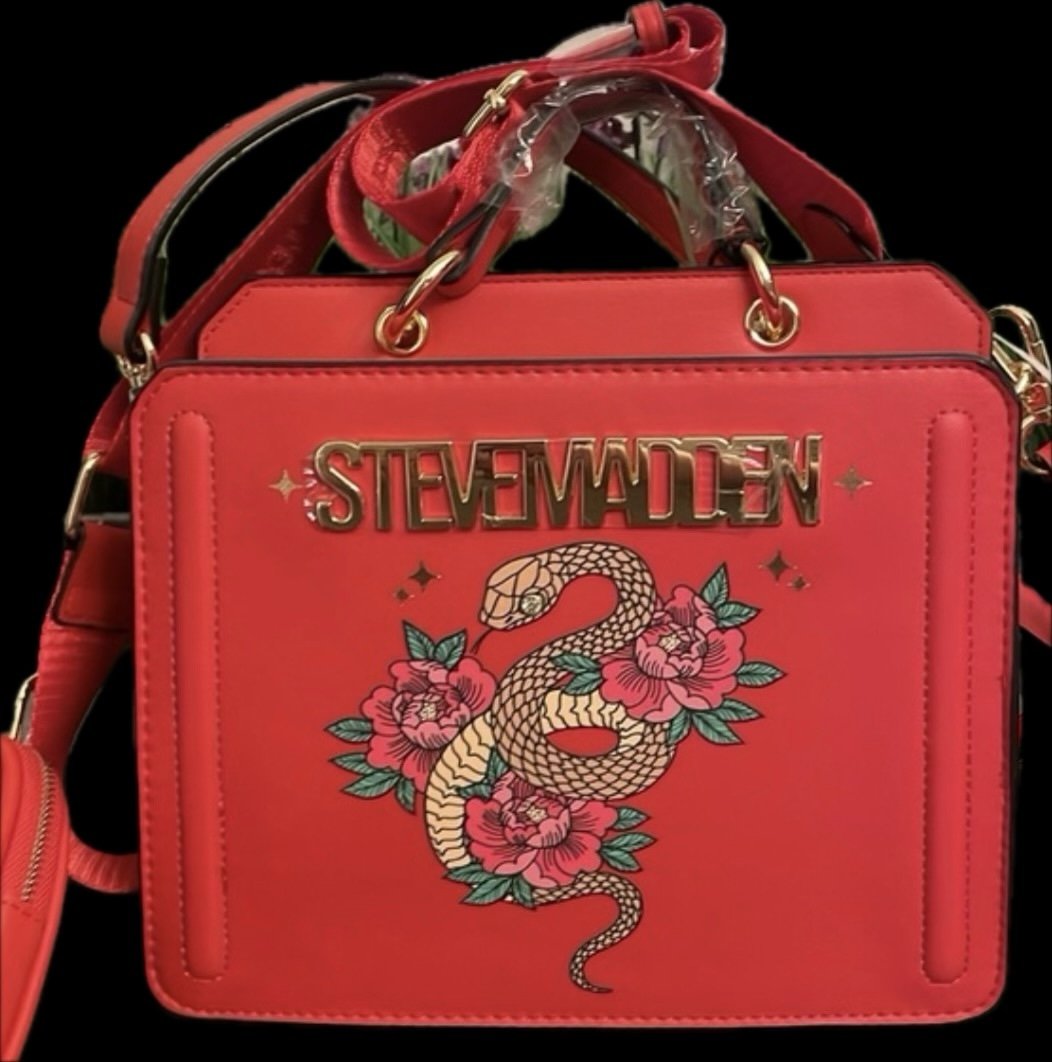 Limited Edition STEVE MADDEN BEVELYN Snake Lunar New Year - Red, new with tags