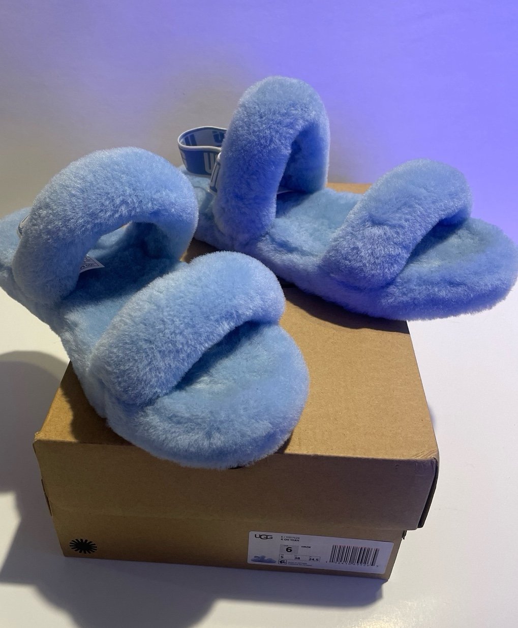 UGG Oh Yeah Size 6