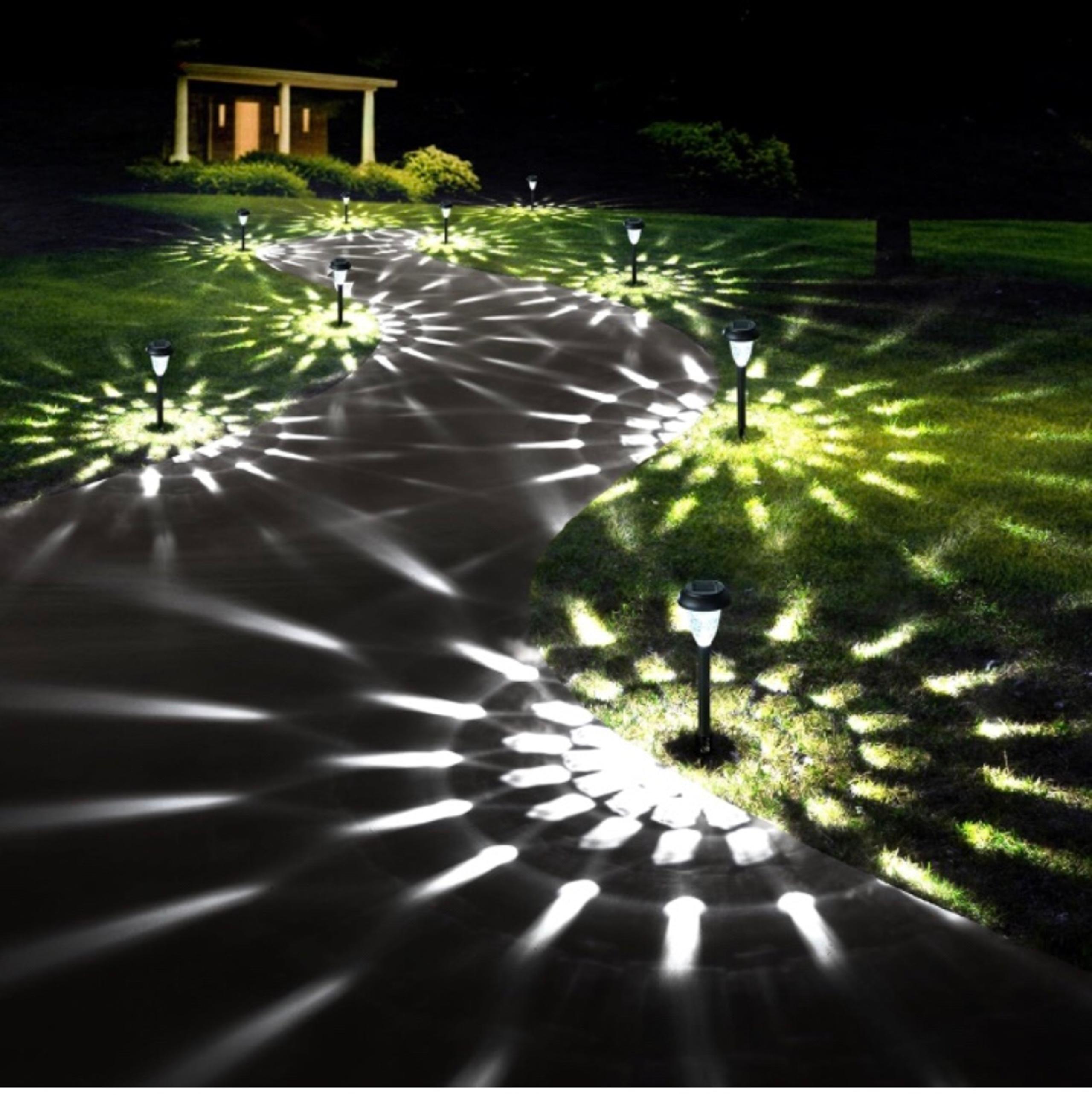 NIB 12 Pack Solar Lights Outdoor Waterproof, Cool White Pathway Lights Solar Pow