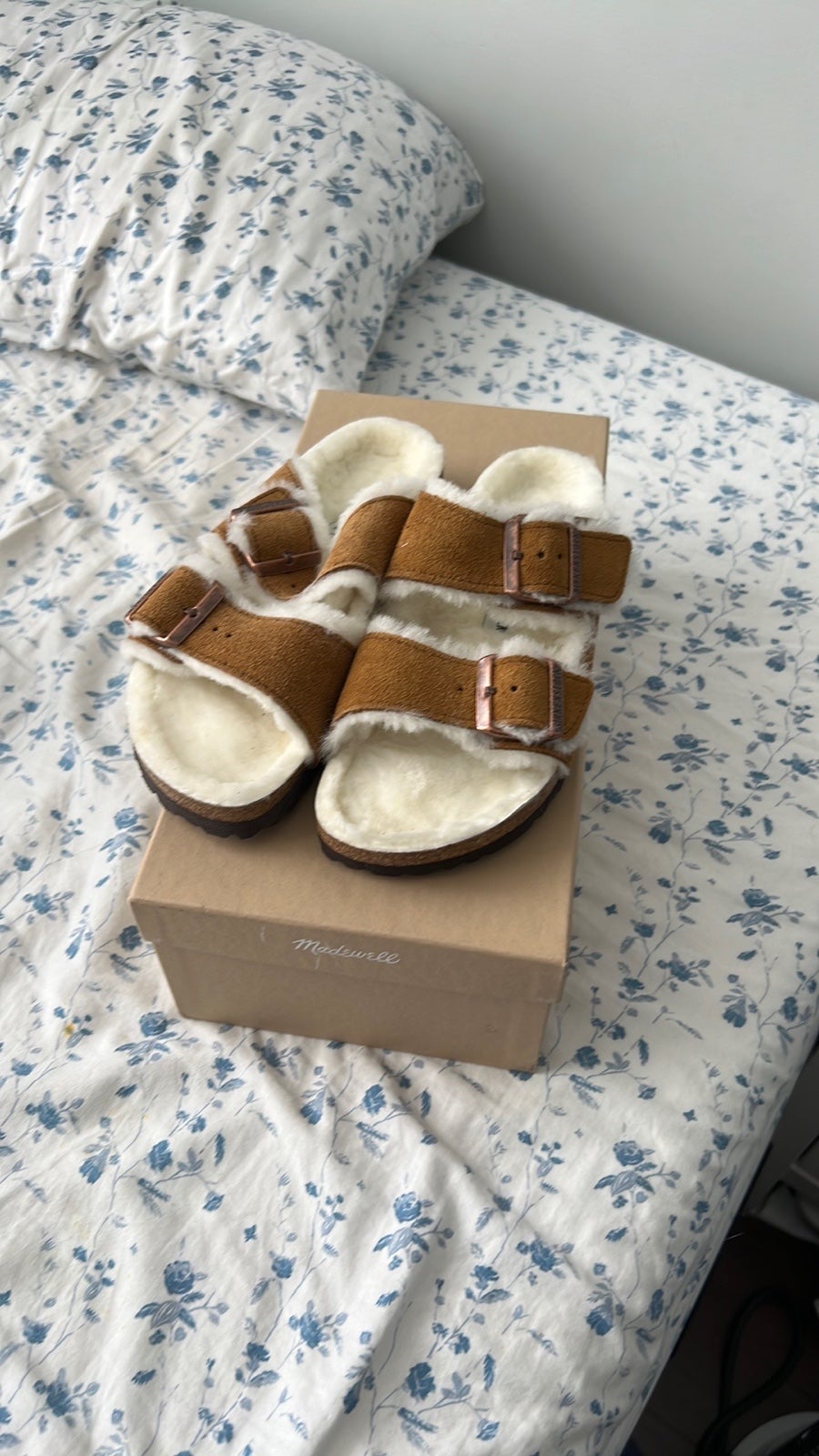 NWB Birkenstock shearling arizona size 37