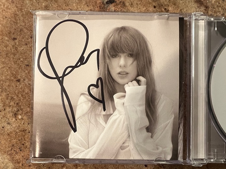 Taylor Swift the Tortured Poets Department CD Hand Signed Photo + PERFECT HEART