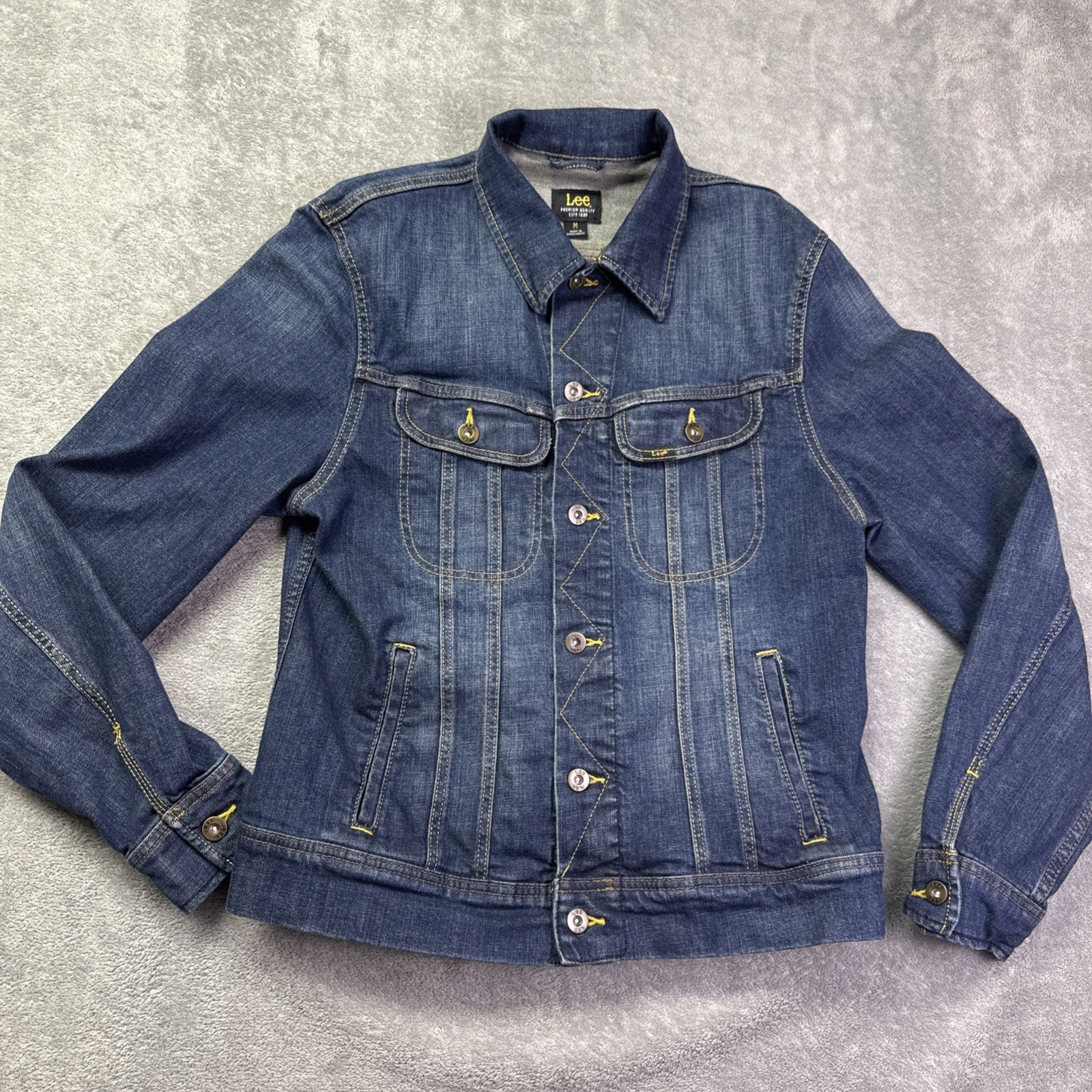 Vintage Lee Denim Jean Jacket Medium Dark Wash Blue Grunge Punk 90s Mens Medium