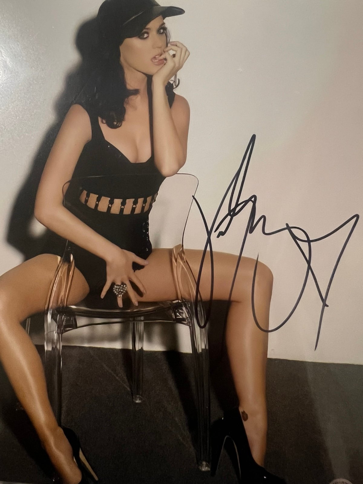 Katy Perry signed 8 x 10 photo