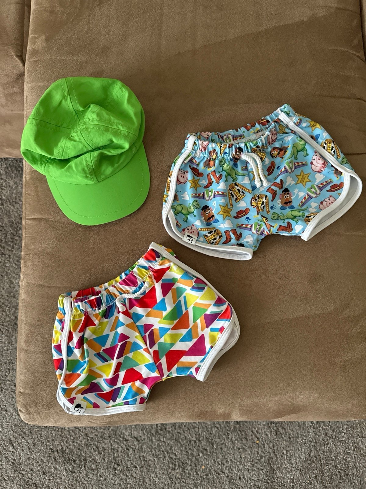 George Hats swim lot 12-18