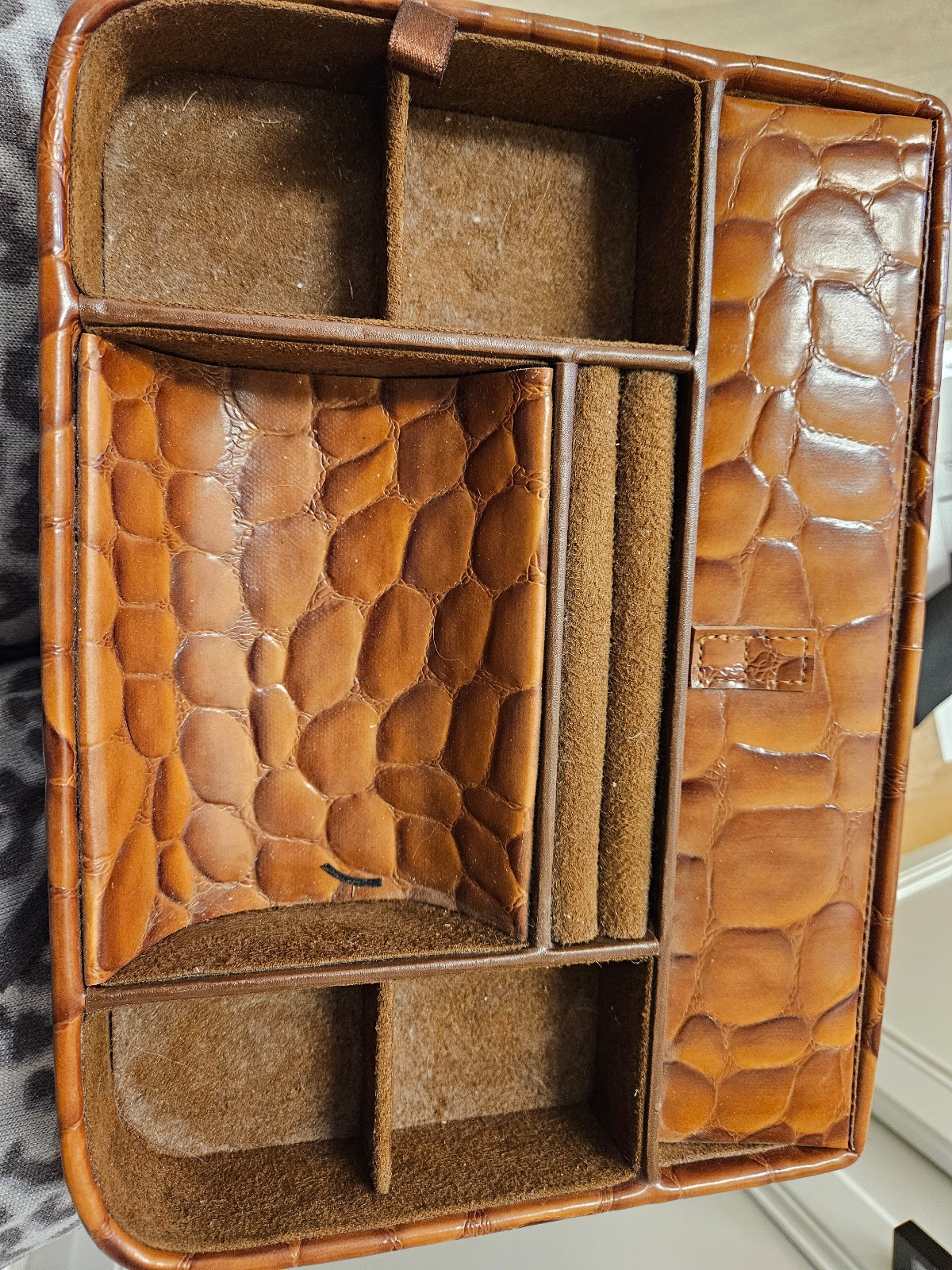 Leather jewelry tray