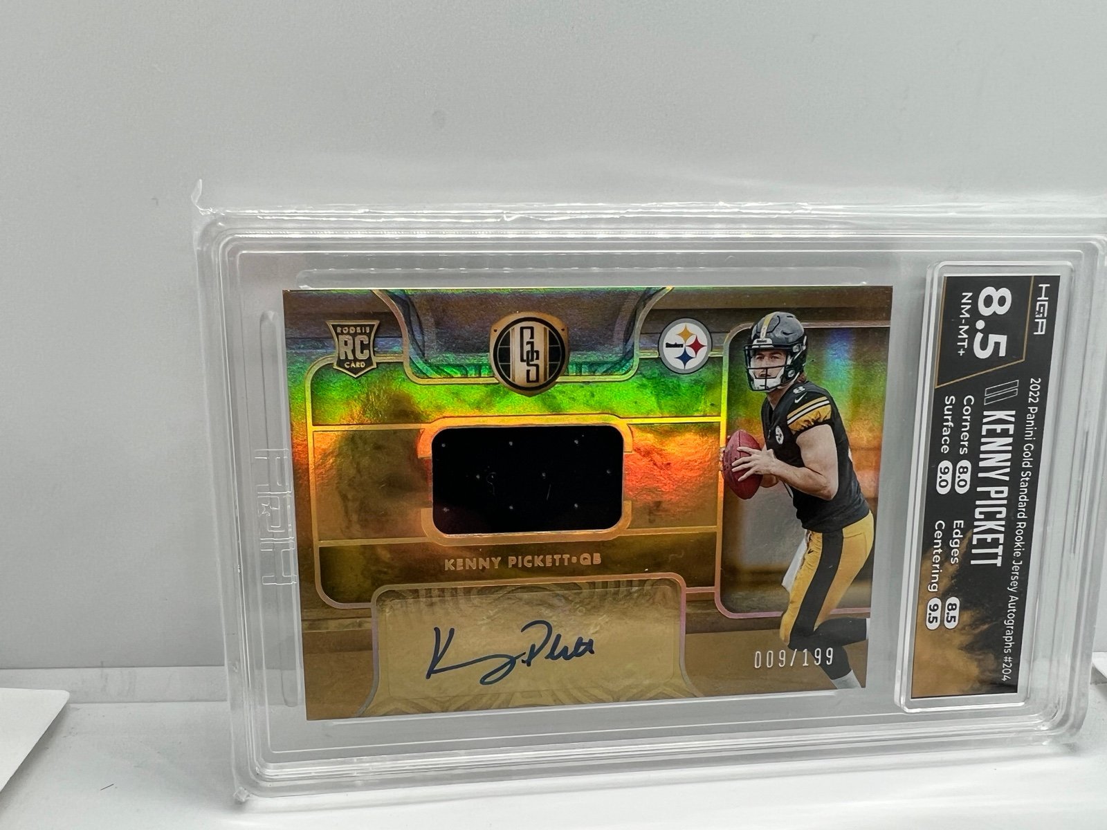 Kenny Pickett RPA Rookie Patch Auto /199 HGA 8.5