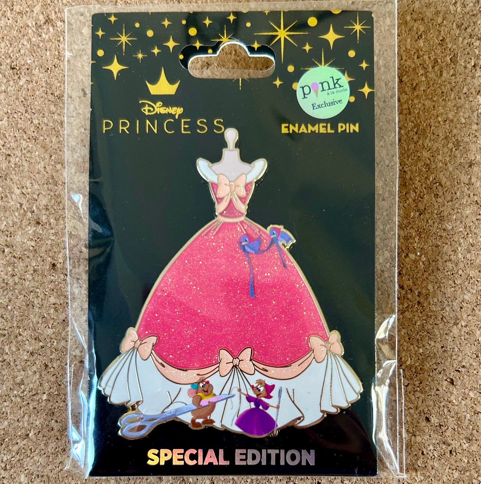 Disney Pin PALM - Perla and Gus - Dress Making Series - Cinderella Pink Dress