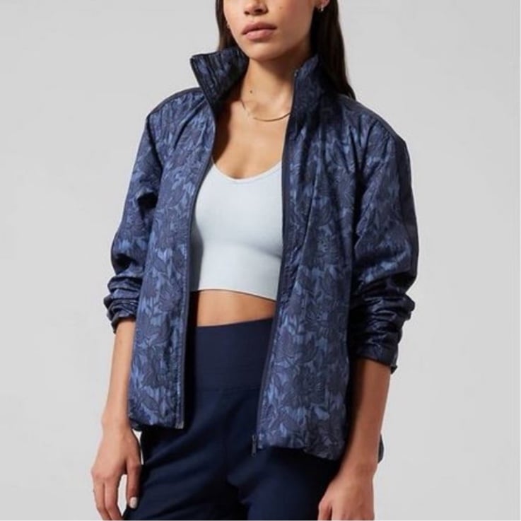 Athleta sightseer lace windbreaker jacket
