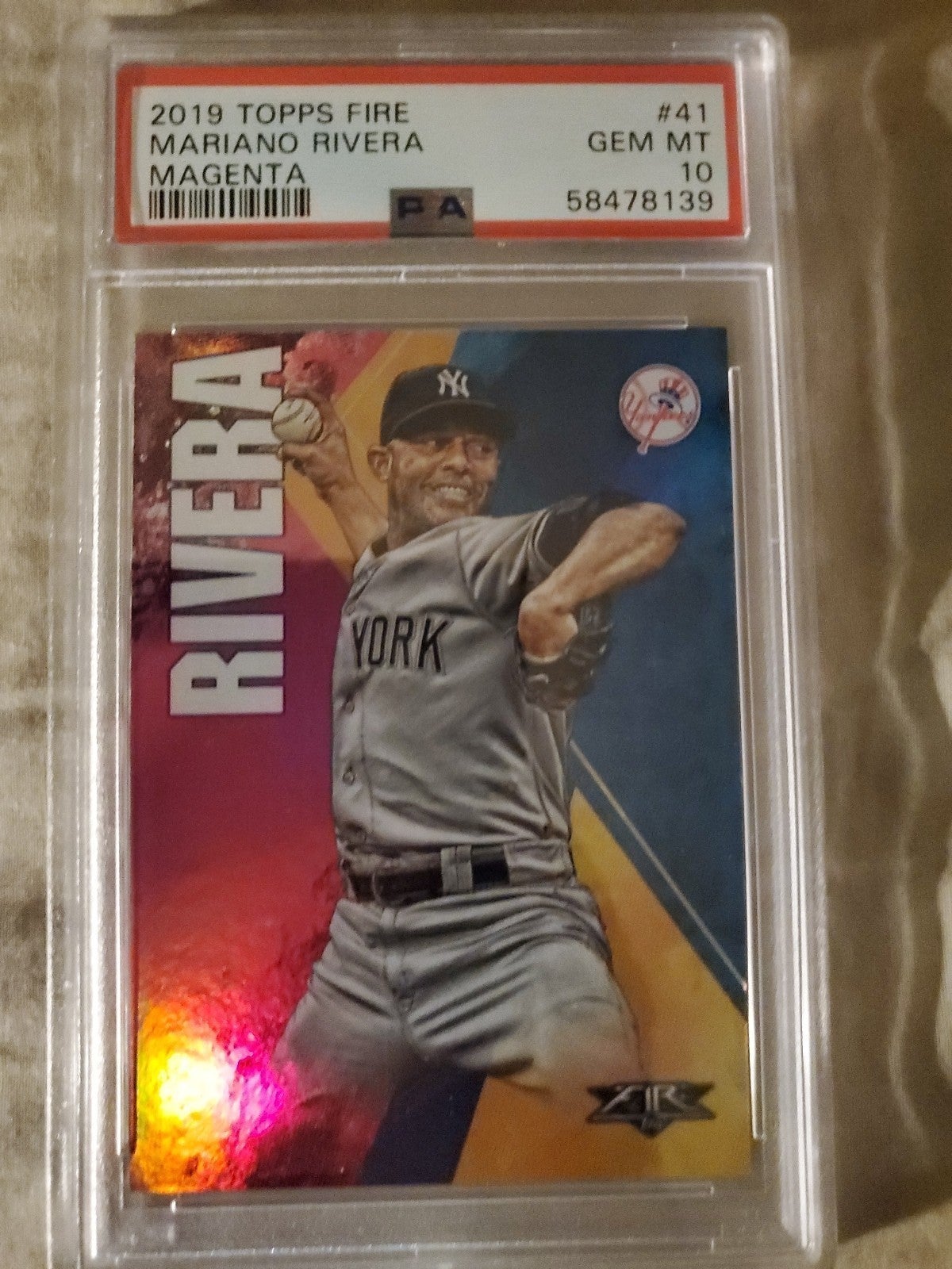 MARIANO RIVERA 2019 TOPPS FIRE MAGENTA PSA 10 NUMBERED #12/25. POPULATION 1 OF 1