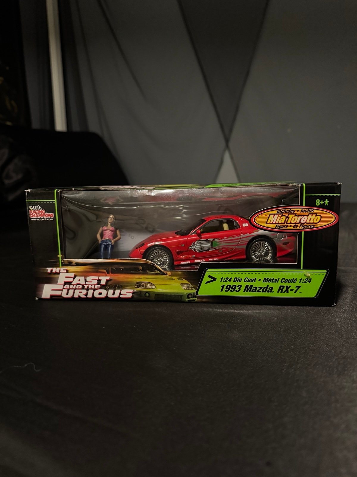 RACING CHAMPIONS Fast & Furious 1:24 Die Cast 1993 Mazda RX-7 w Mia Toretto