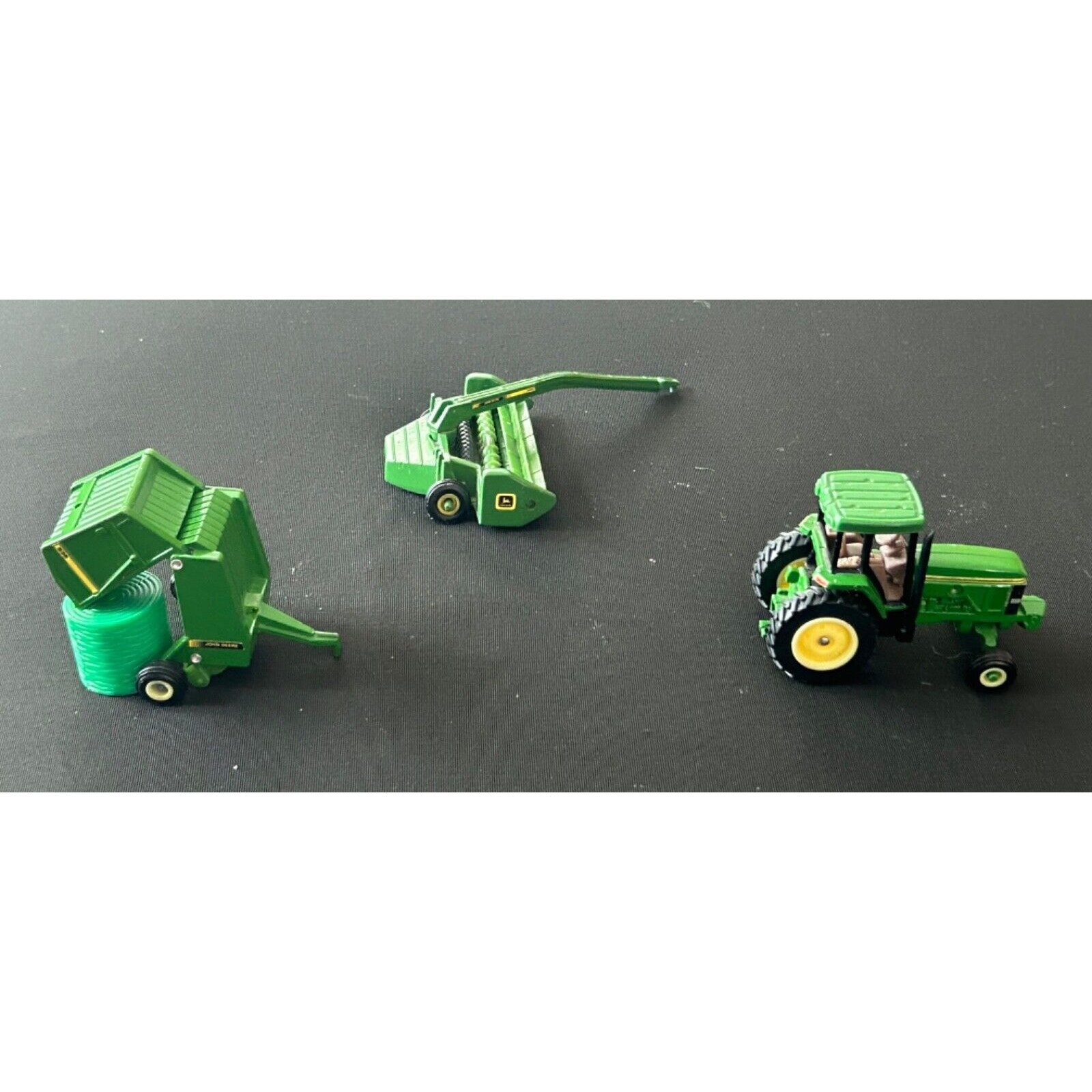 Ertl John Deere Round bale combo vintage 1:64 diecast