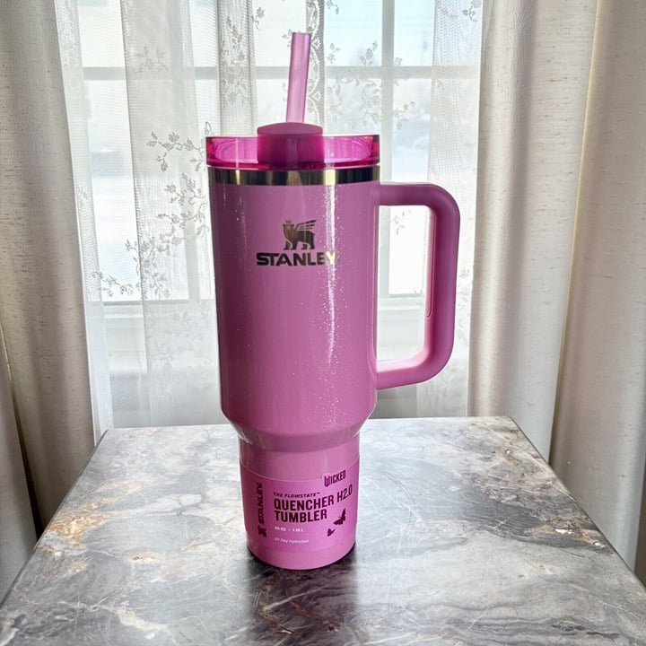 Stanley x Target Wicked GLINDA Pink 40oz Quencher - SOLD OUT - READY TO SHIP