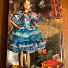 Alice in Wonderland Barbie